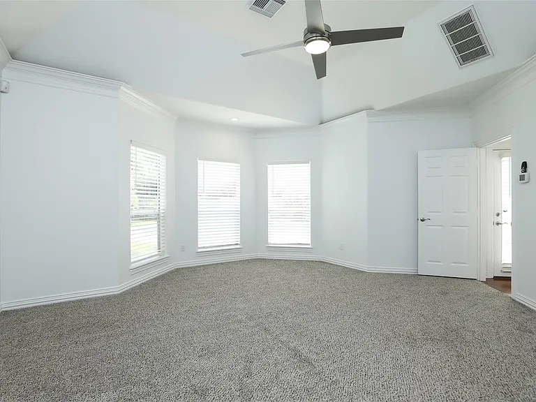 1715 Cottage Landing Ln — Photo 26