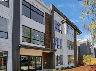 425 NE Bryant St #303, Portland, OR