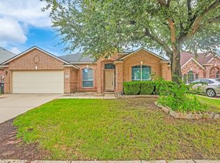 7715 Labrador Dr, Arlington, TX 76002