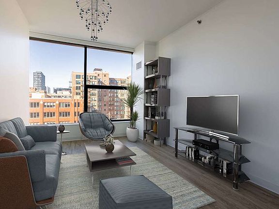 3rd image of 800 W Van Buren St #515
