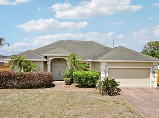 825 SW McCracken Ave, Port Saint Lucie, FL 34953
