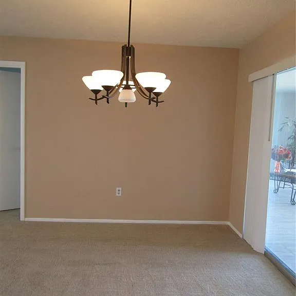 1608 Lilliput Ct — Photo 9