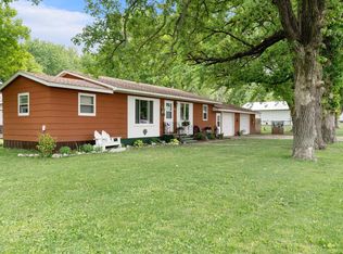 208 1st Ave NE, Geneva, MN 56035