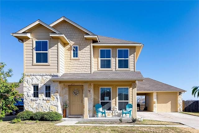 1st image of 211 McCoy Ln