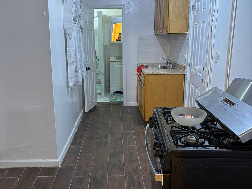 1st image of 392 E 170th St #B