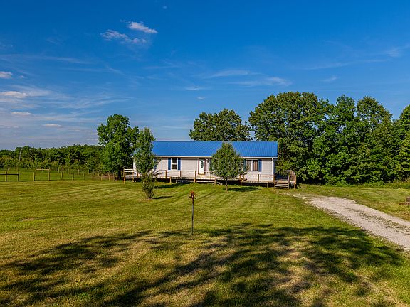 5th image of 36 Manuel Ln