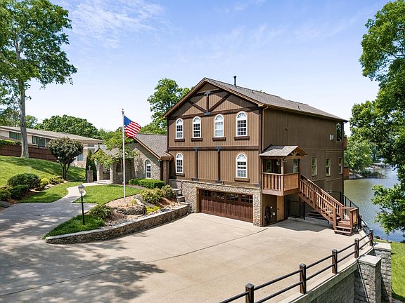 3rd image of 639 Rebel Rd