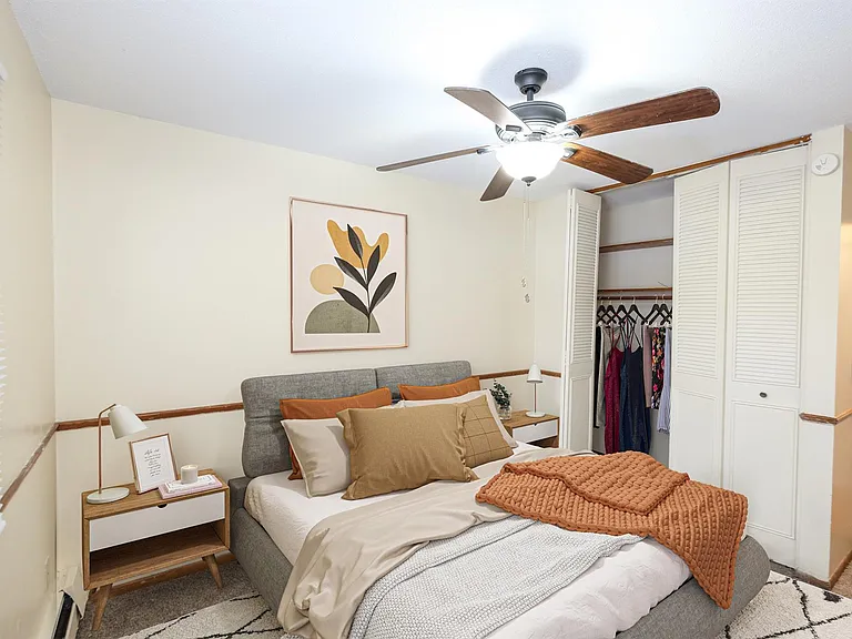 Cedar Avenue Apartments — Photo 6