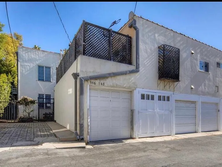 946 9th St #D — Photo 41