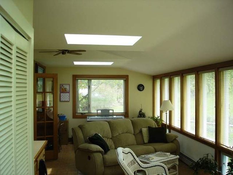 5th image of 162 MINERAL SPRINGS Road
