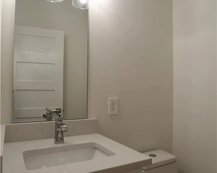 705 Harris Ave #C — Photo 45