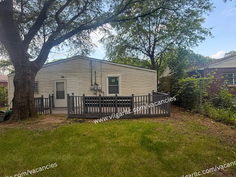 969 Stevenson St — Photo 2