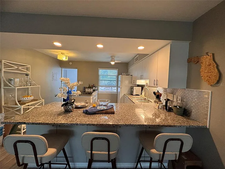 33 S Gulfstream Ave #409 — Photo 5