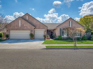3142 Norwich Ave, Clovis, CA 93619