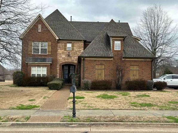 7170 Alexander Hill Dr, Millington, TN 38053