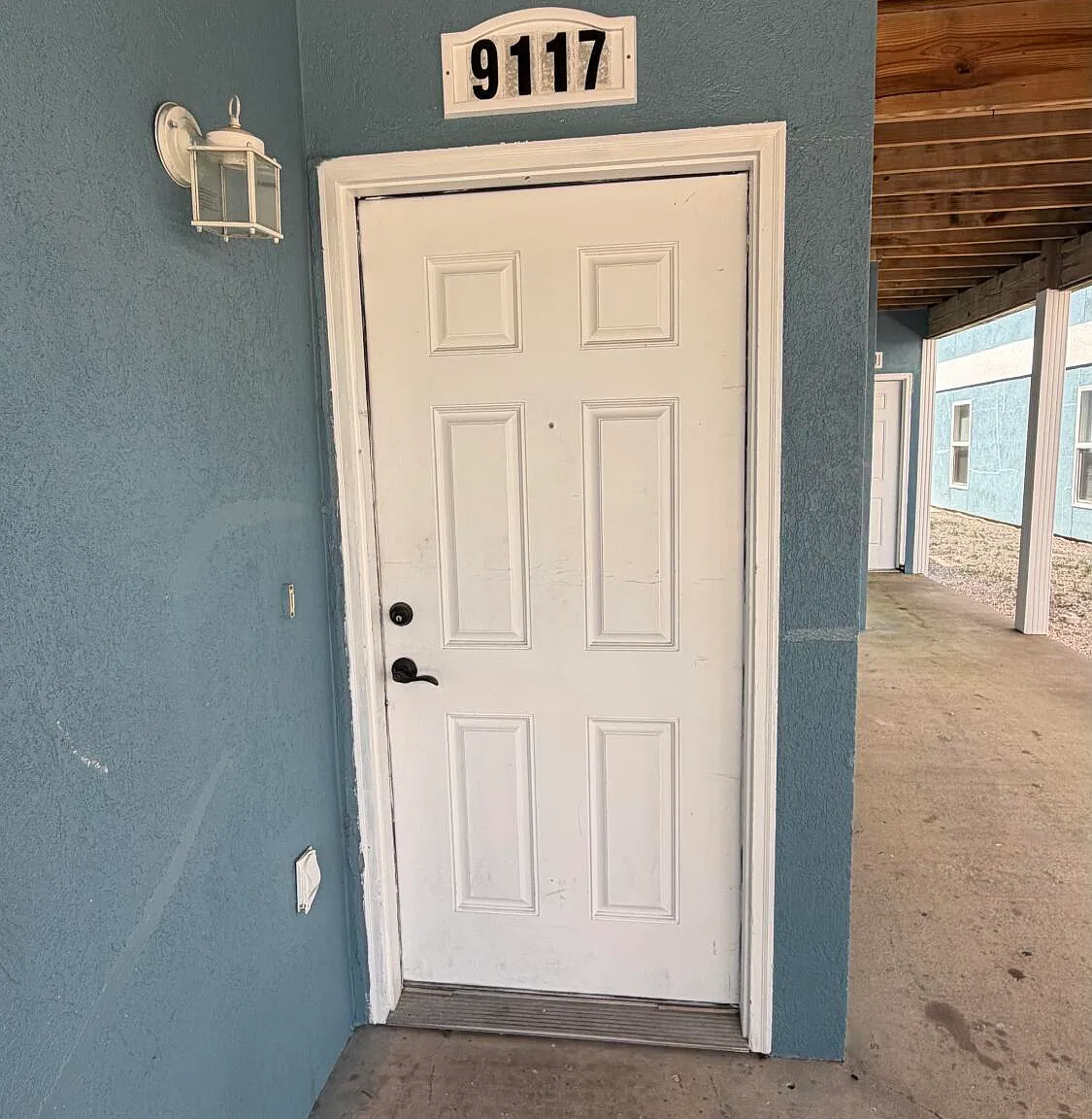 9117 Laird St — Photo 2
