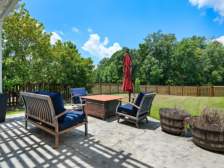 1833 Bermuda Stone Rd — Photo 7