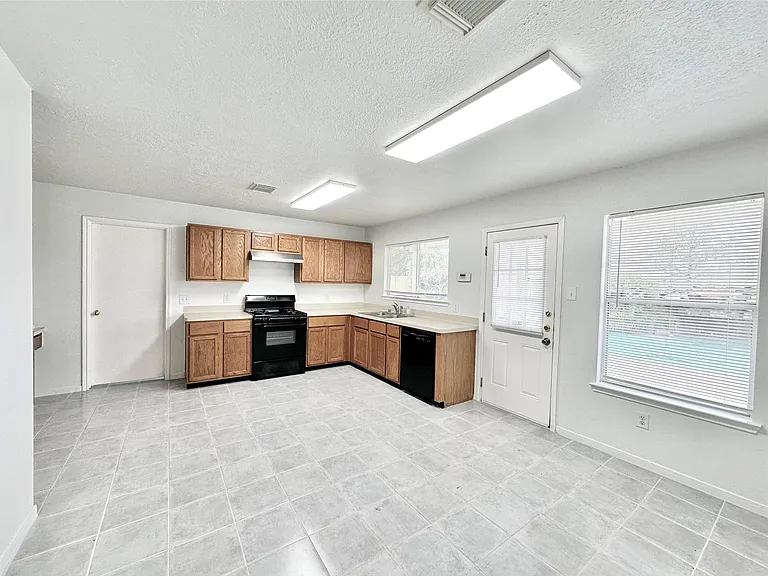 17002 Irish Oaks Ct — Photo 9