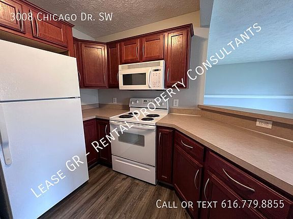 5th image of 3008 Chicago Dr SW