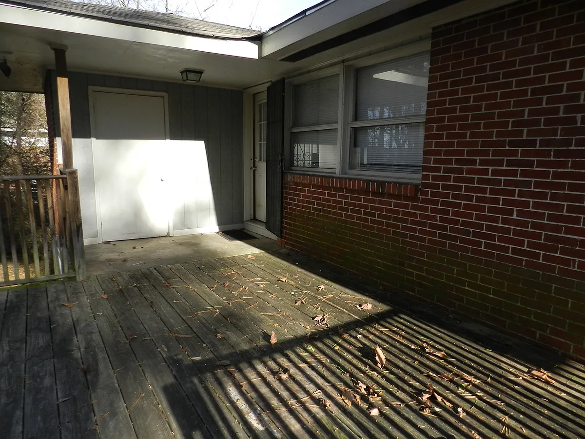 Building Photo - 5032 Scenic View Dr