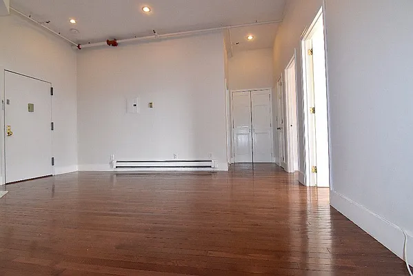 Rented by Optimar International Realty | media 11