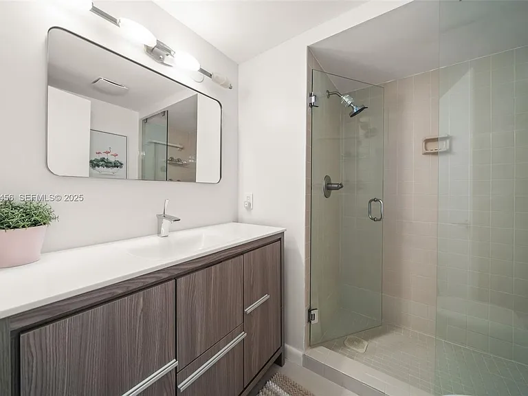 429 Poinciana Dr #1415 — Photo 14