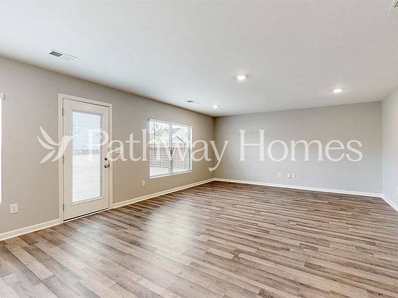 3rd image of 2327 Burnett Ln