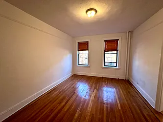 Rented by LRGNY Group, Inc.