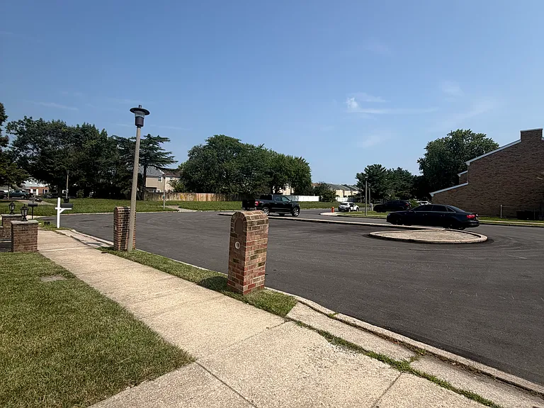 8426 Brunswick Pl — Photo 7