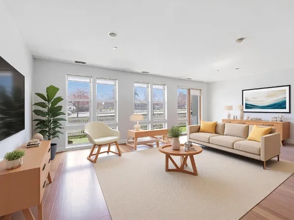 10 Ocean Ave Unit 105, Revere, MA 02151