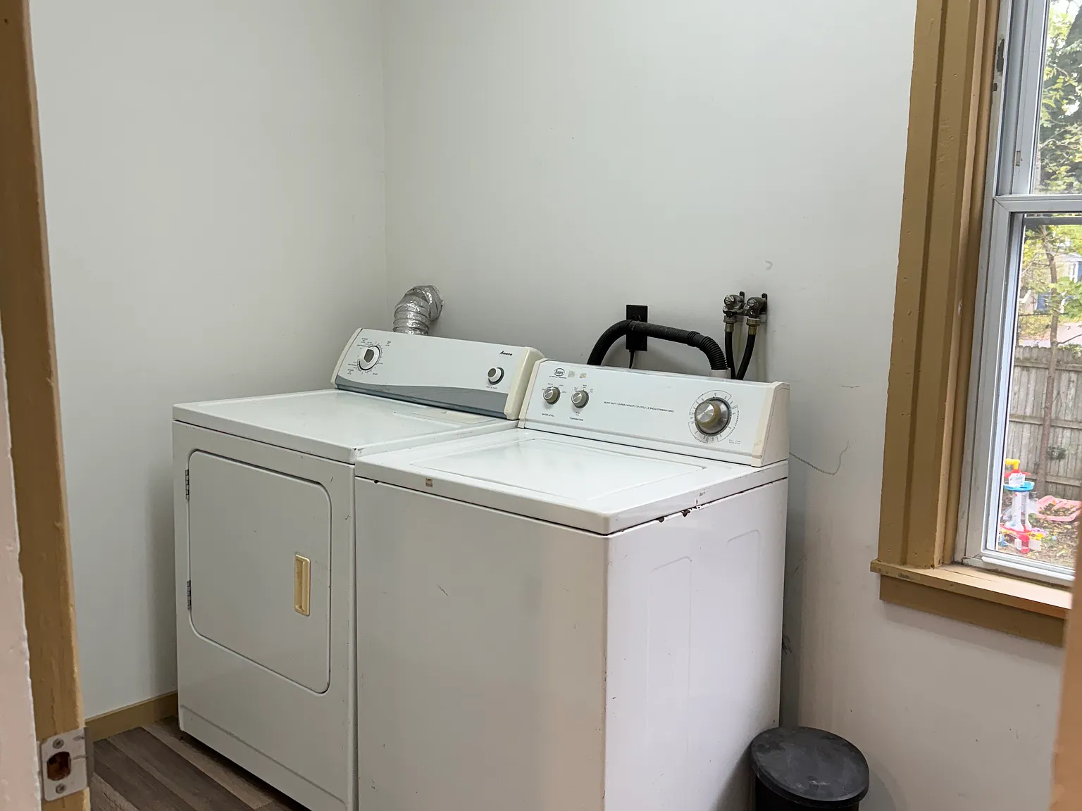 3 bed, $1,600 — Photo 4