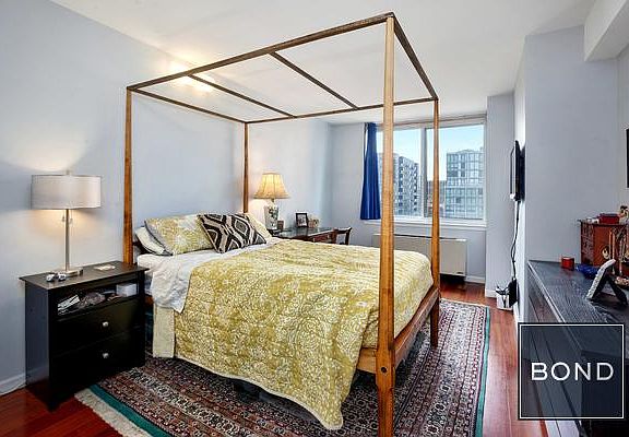 4th image of 4-74 48th Ave APT 7L
