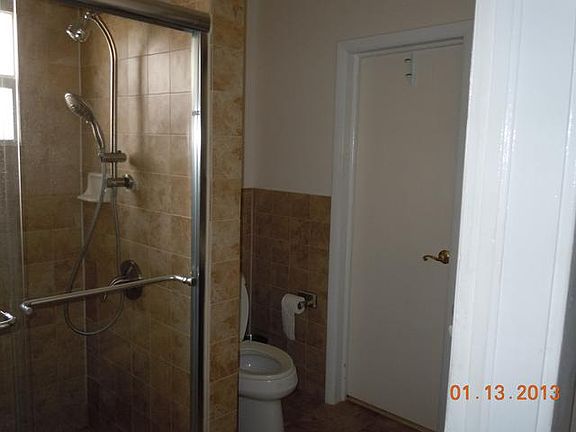 4th image of 725 Glenridge Dr