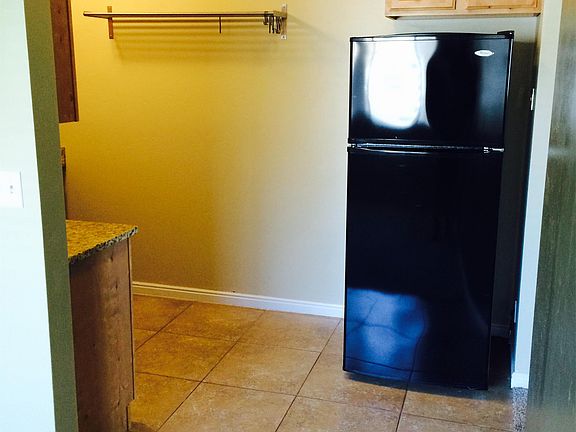 2nd image of 1336 E Woodland Ave APT 8