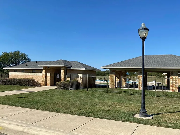 7910 Marsala Dr — Photo 23