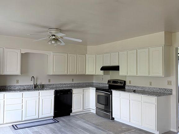 5th image of 550 Wises Grove Rd