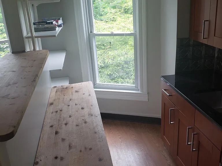 Roland Ave — Photo 24