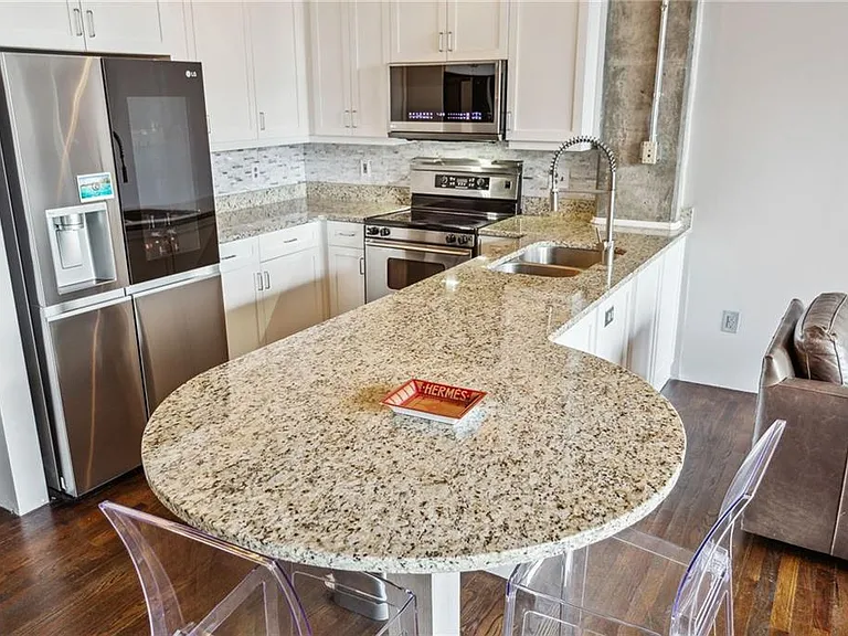 3235 Roswell Rd NE #821 — Photo 10