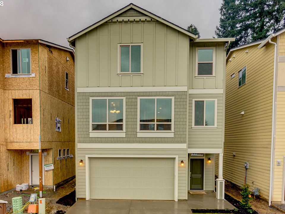 1st image of 3219 NE 74th St