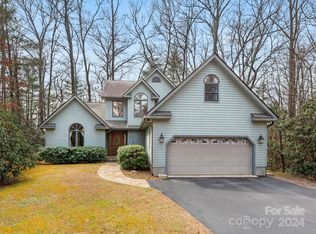230 Ladson Spring Trl, Mills River, NC 28759