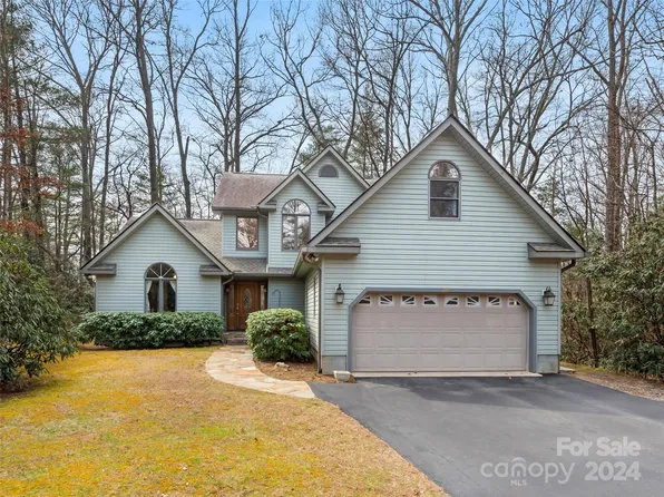 230 Ladson Spring Trl, Mills River, NC 28759