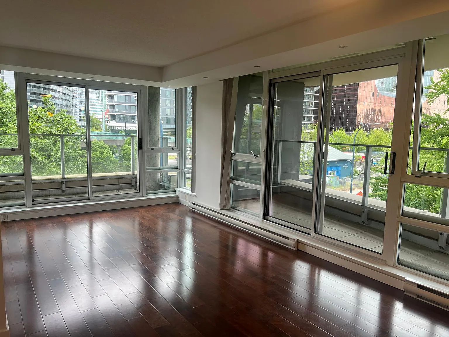 #306 - 980 Cooperage Way — Photo 1