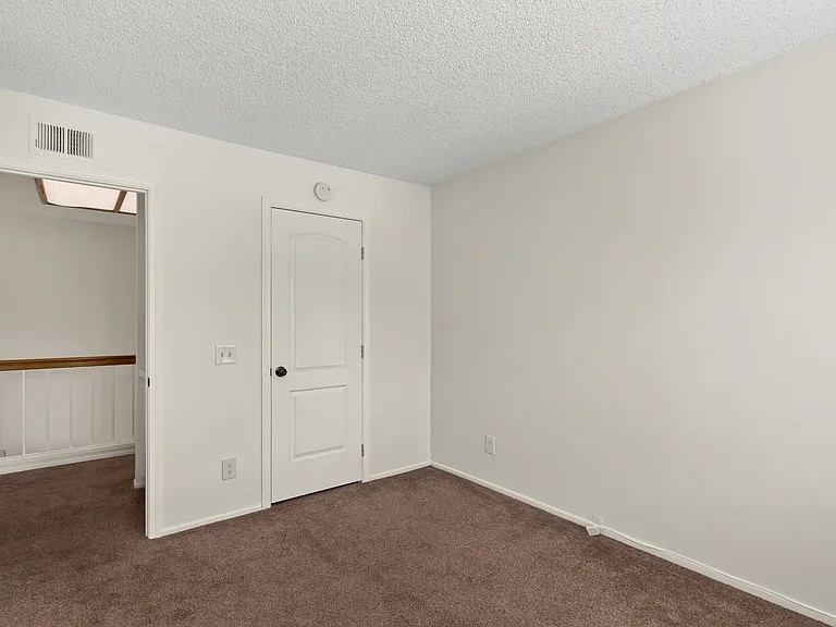 66 Christamon S — Photo 15