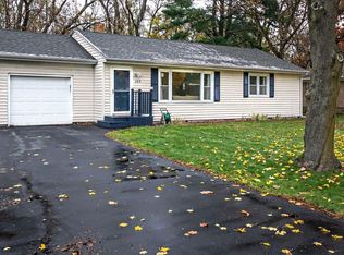 289 Chippewa Rd, Benton Harbor, MI 49022