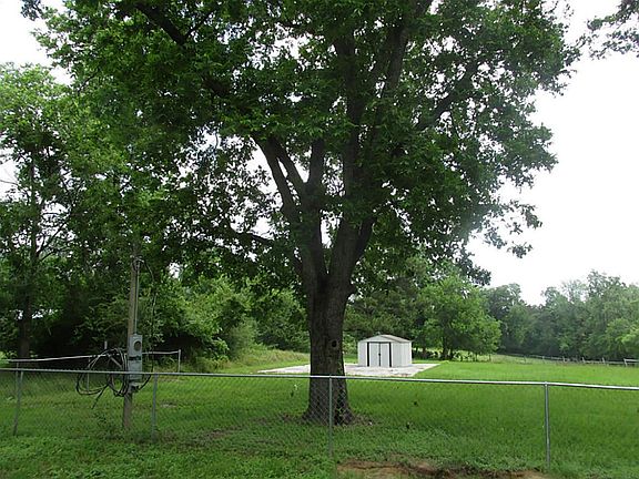 3rd image of 3059 State Highway 146 S