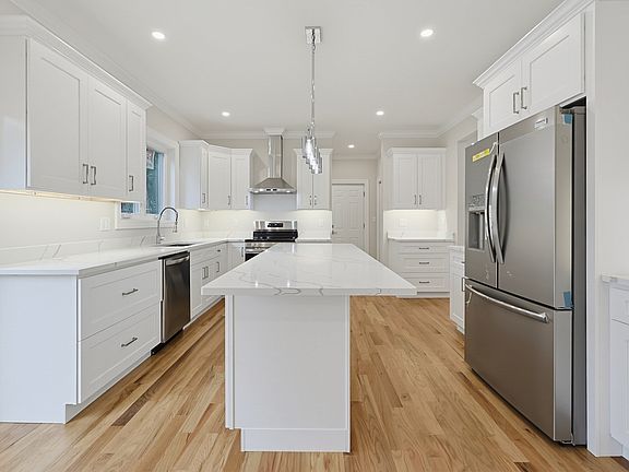 5th image of 69 Denfield Rd