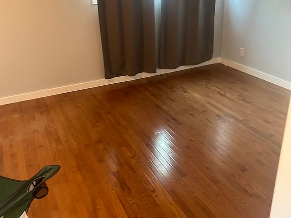 3rd image of 1401 Manhattan Ave APT D
