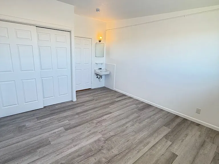 6379 Arnold Dr NE — Photo 6