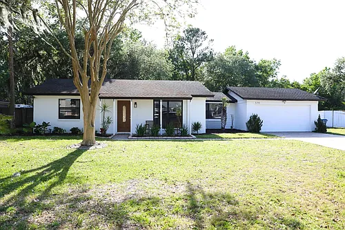 570 Peregrine Ct Photo 1
