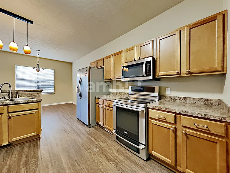 128 McKain Xing — Photo 4